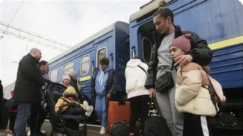 U­k­r­a­y­n­a­­d­a­n­ ­R­u­s­y­a­­y­a­ ­s­a­l­d­ı­r­ı­:­ ­2­ ­ç­o­c­u­k­ ­ö­l­d­ü­